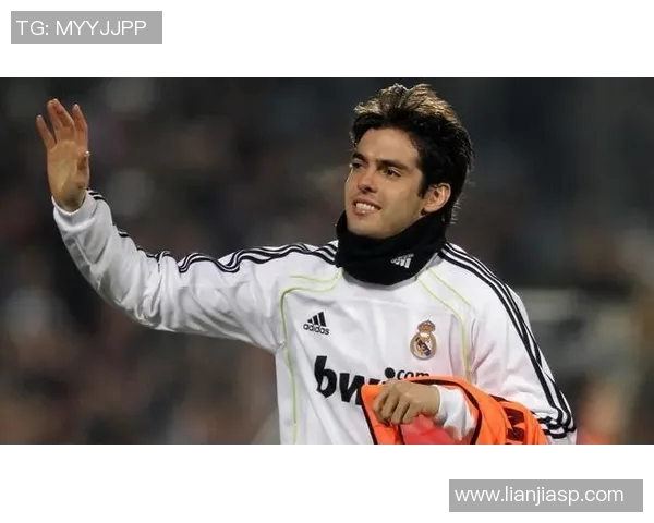 足球明星卡卡高清壁纸分享精美图片让你感受绿茵场上的激情与魅力